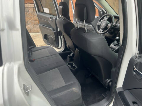 2012 Jeep Compass Sport