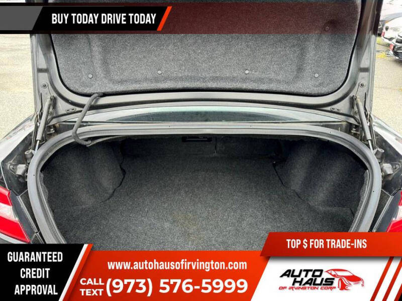 2012 Chrysler 200 LX