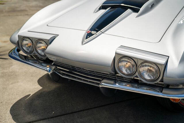 1967 Chevrolet Corvette 4