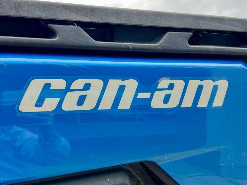 2022 Can-Am Defender