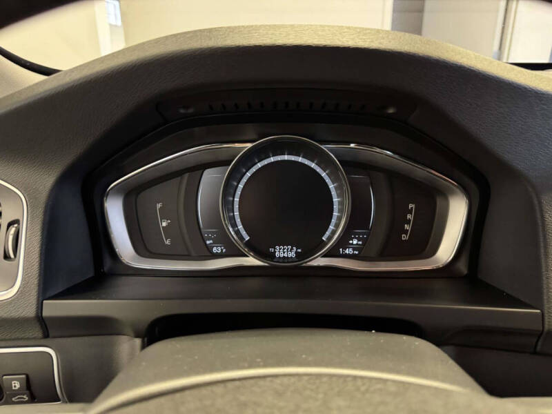 2018 Volvo V60 Cross Country T5 Premier