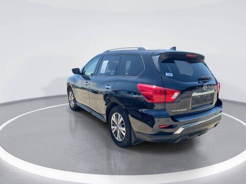 2020 Nissan Pathfinder SV