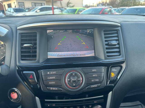 2017 Nissan Pathfinder