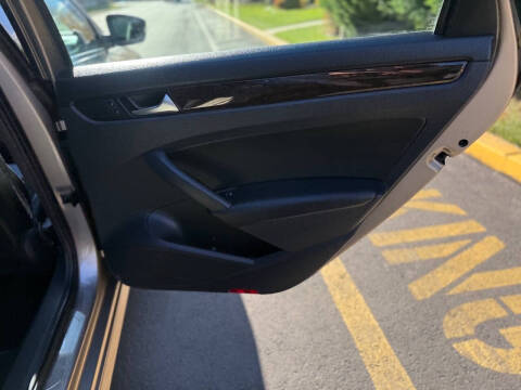 2015 Volkswagen Passat 2.0L TDI SEL Premium