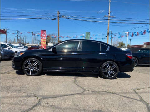 2017 Honda Accord for sale at Dealers Choice Inc in Farmersville CA