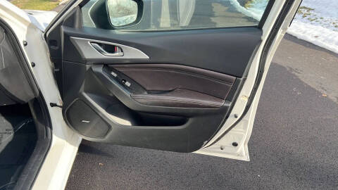 2018 Mazda MAZDA3 Touring