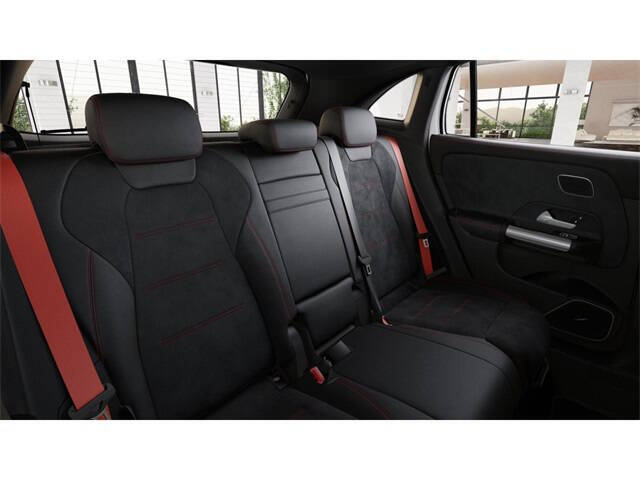 2025 Mercedes-Benz GLA AMG GLA 35