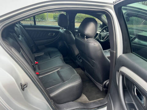 2014 Ford Taurus SEL