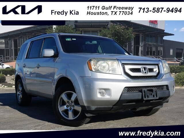 2009 Honda Pilot for sale at FREDY CARS FOR LESS in Houston TX