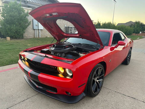 2015 Dodge Challenger R/T Scat Pack Shaker