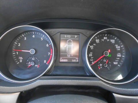 2017 Volkswagen Passat 1.8T R-Line