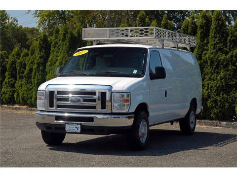 2013 Ford E-Series E-350 SD