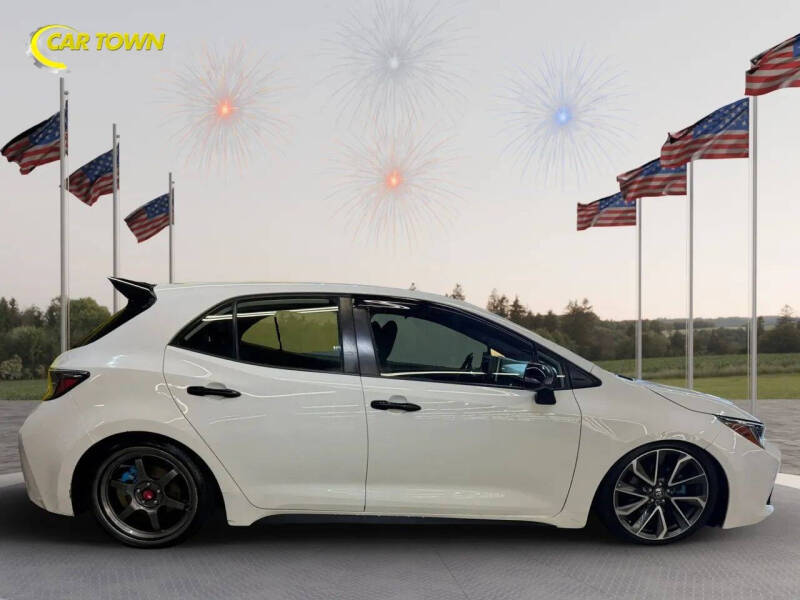 2020 Toyota Corolla Hatchback SE Nightshade Edition