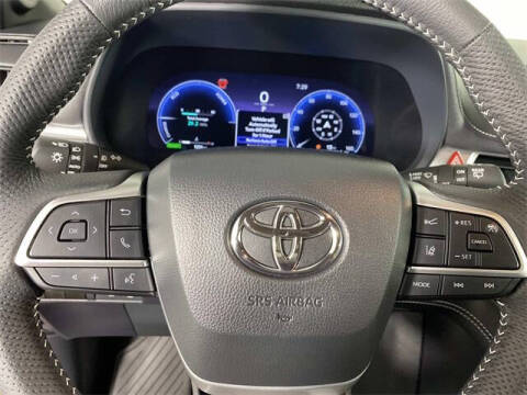 2025 Toyota Sienna XSE 7-Passenger