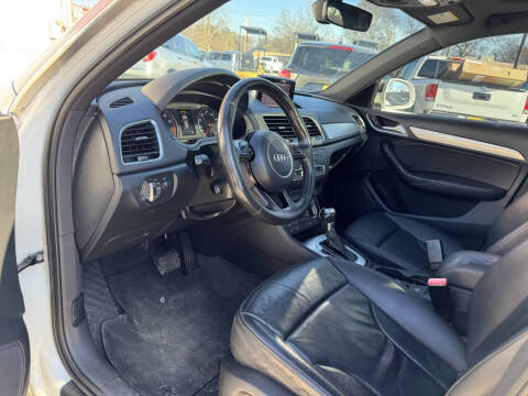 2017 Audi Q3 2.0T Premium Plus