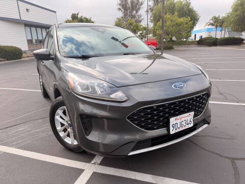 2020 Ford Escape SE