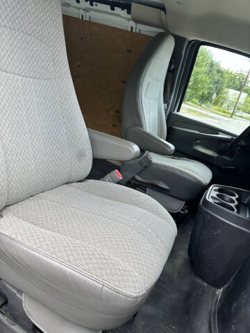 2010 GMC Savana 3500