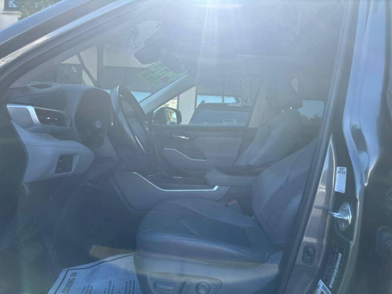 2021 Toyota Highlander XLE