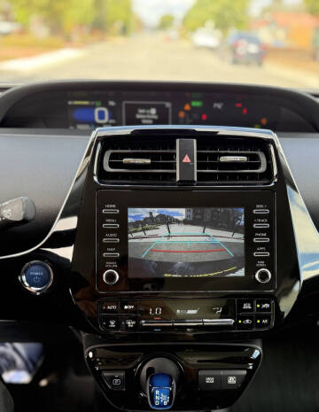 2020 Toyota Prius LE