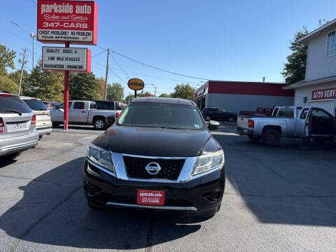 2013 Nissan Pathfinder for sale at Parkside Auto Sales & Service in Pekin IL