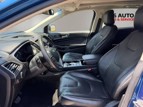 2020 Ford Edge Titanium