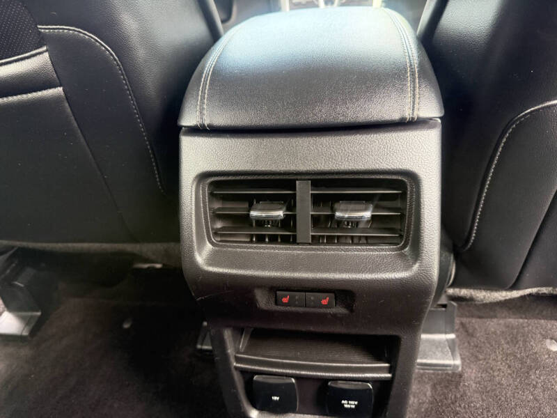 2016 Ford Edge Sport