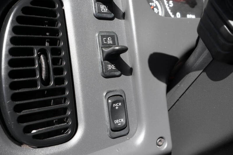 2016 Freightliner M2 106