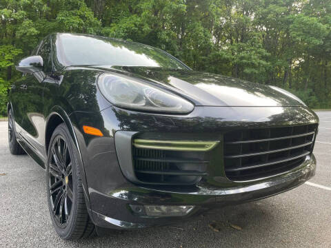 2017 Porsche Cayenne GTS