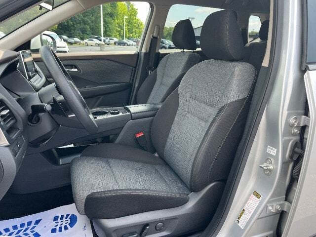 2023 Nissan Rogue 33
