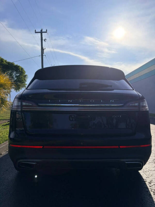 2019 Lincoln Nautilus Select