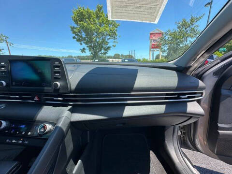 2022 Hyundai Elantra