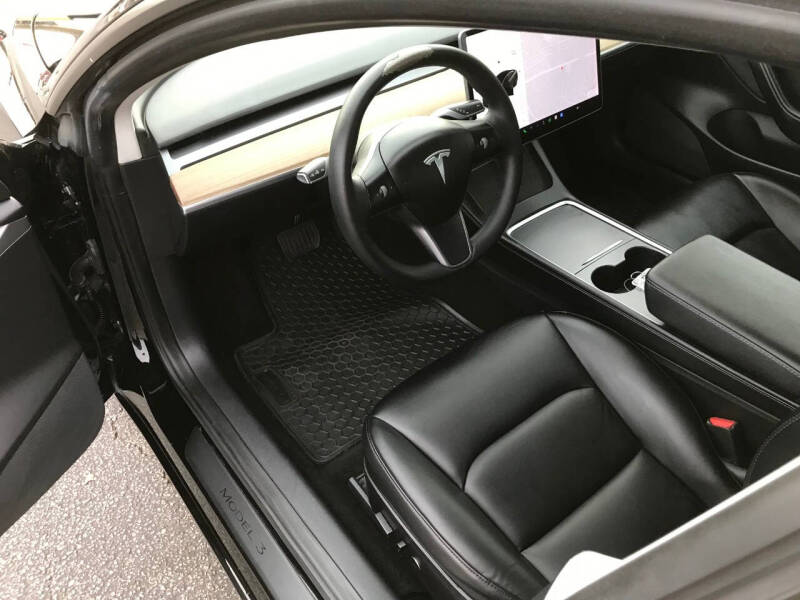 2021 Tesla Model 3 Standard Range Plus