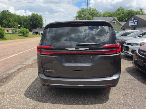 2022 Chrysler Pacifica Touring L