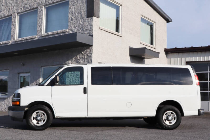2017 Chevrolet Express LT 3500