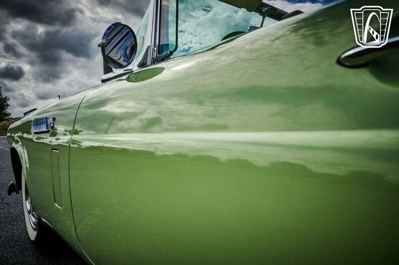1956 Ford Thunderbird