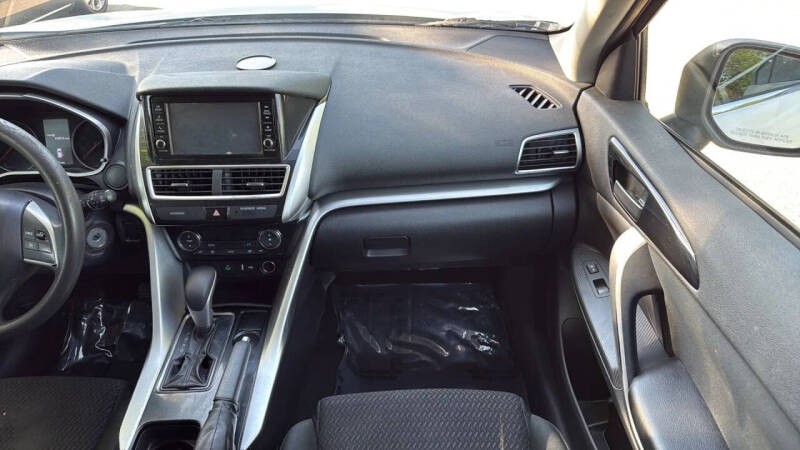 2020 Mitsubishi Eclipse Cross ES