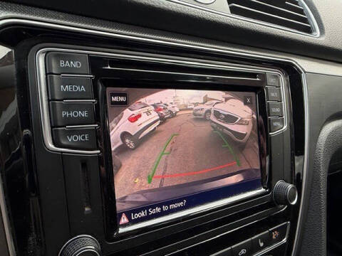 2017 Volkswagen Passat 1.8T R-Line