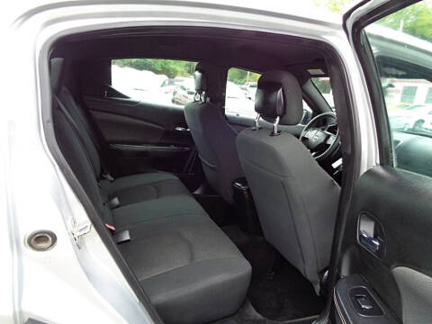 2012 Dodge Avenger SE