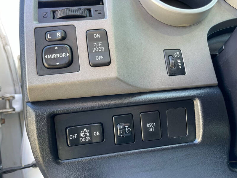 2010 Toyota Tundra Grade