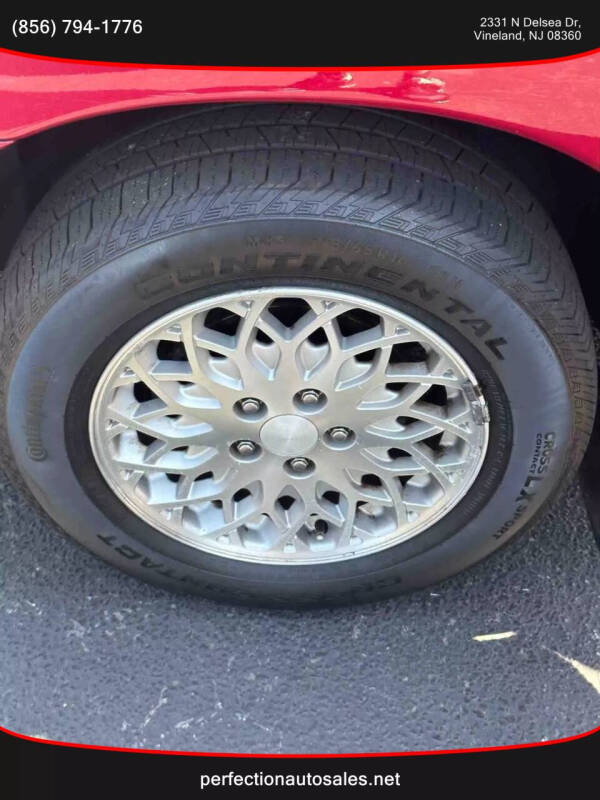 1998 Chrysler Town and Country SX