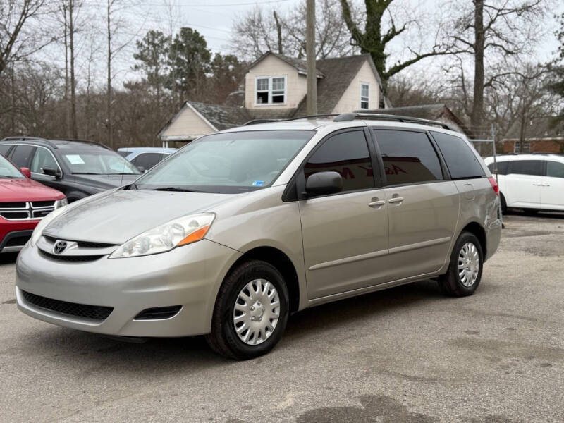 2007 Toyota Sienna LE 8-Passenger