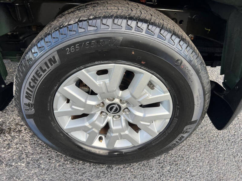 2023 Nissan Frontier SV