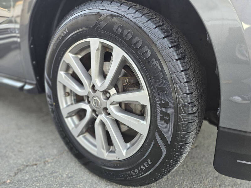 2016 Nissan Pathfinder S