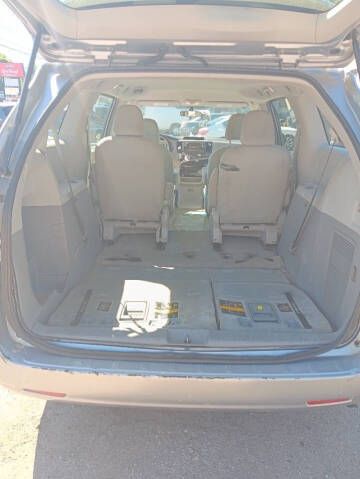2012 Toyota Sienna Base 7-Passenger