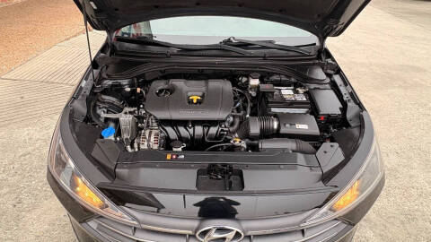 2019 Hyundai Elantra SE