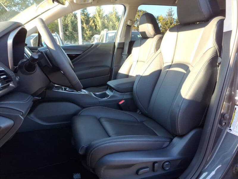 2025 Subaru Outback Touring XT