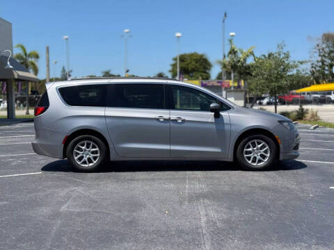 2017 Chrysler Pacifica Touring