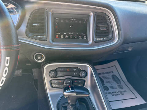 2019 Dodge Challenger SXT