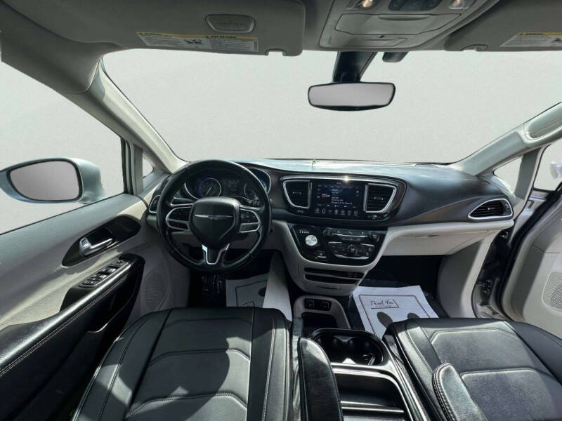2018 Chrysler Pacifica Touring L