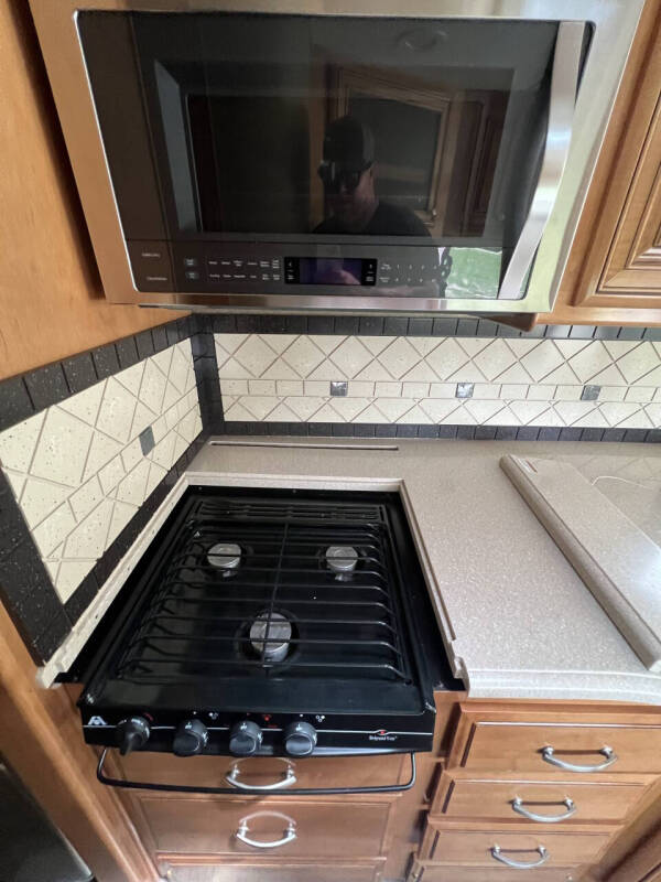 2016 Thor Motor Coach Palazzo 33.2 1 Owner!